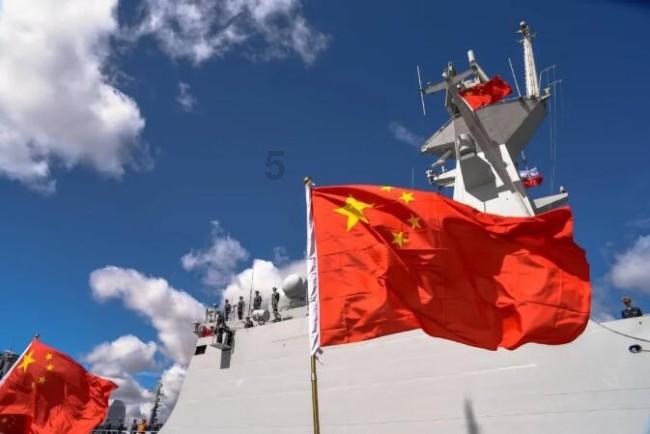 当一个男人想向你诉说心事但又害怕打扰你意味着什么？